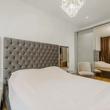 Rafailovici Lux Apartment