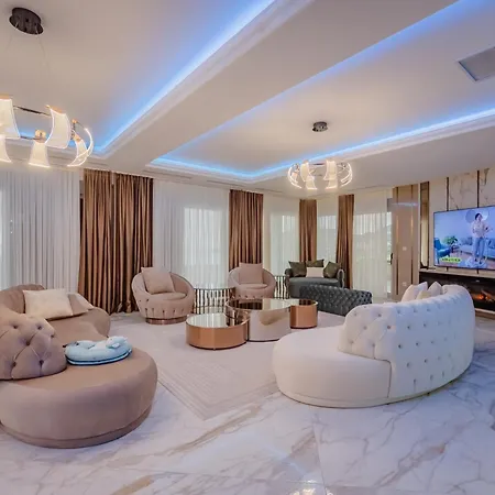 Rafailovici Lux *